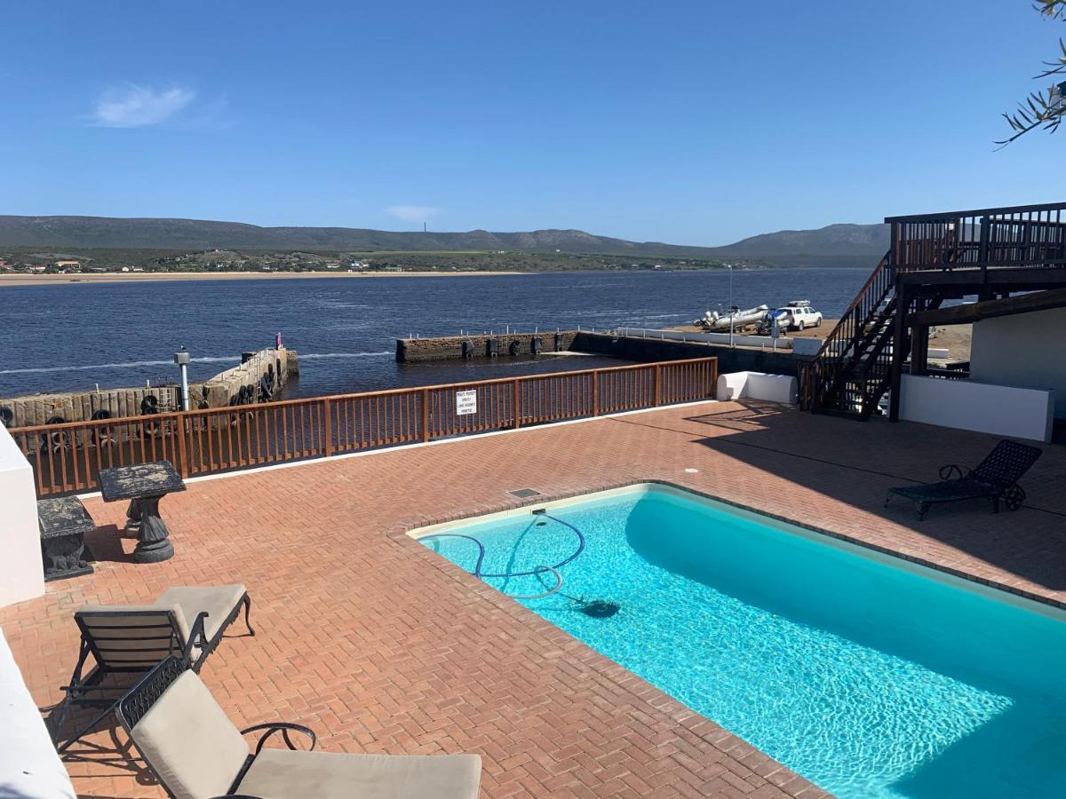2Ten The Breede River Aparthotel Уитсанд Екстериор снимка
